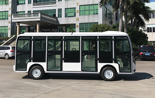 四轮电动观光车轴距的确定