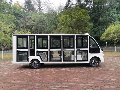 探索城市新风尚：观光车电动车小型出行全解析_小型观光电动车：绿色出行新选择，轻松游遍城市景点
